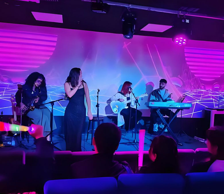 雍和笑逗演艺街-D厅-Livehouse音乐现场座位图